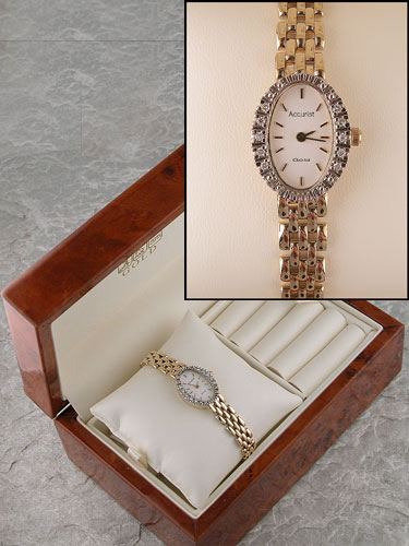 Accurist 9ct Gold with Real Diamond